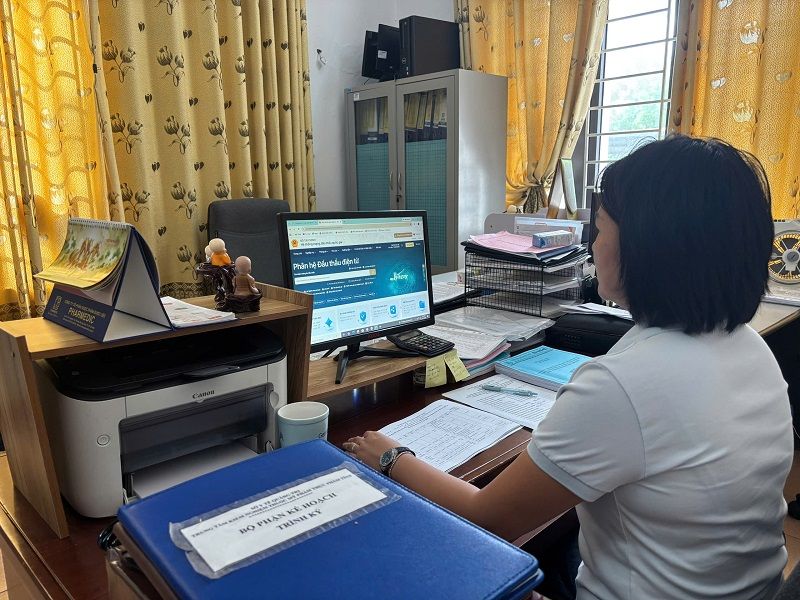 Đẩy mạnh chuyển đổi số, nâng cao hiệu quả quản trị hành chính tại Trung tâm Kiểm nghiệm Quảng Trị
